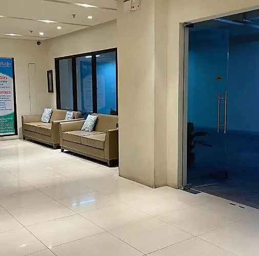 Apartment Along Tomas Morato W/ Wifi Smarttv & Karaoke Manila
