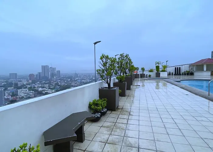 Apartment Along Tomas Morato W/ Wifi Smarttv & Karaoke *